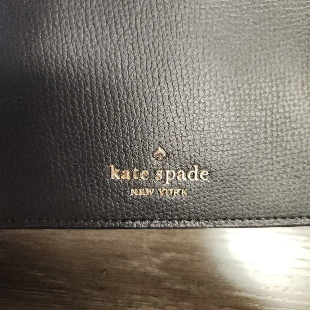 Kate Spade New York Darcy Leather Clutch Wallet Wristlet Pebbled Black